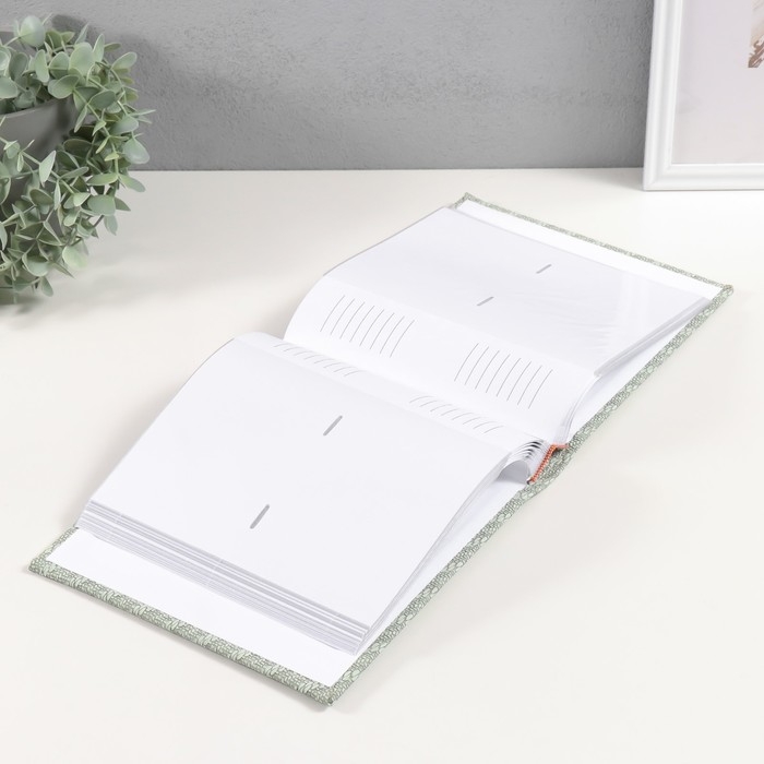 Фотоальбом на 200 фото 10х15 см кожзам Фотоальбом на 200 фото 10х15 см кожзам "Багетная текстура" бумажные листы зелёный 5х23х22 см 10499