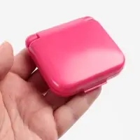 Швейный набор дорожный, 20 предметов, в складной пластиковой коробке, 7&times;6.5&times;2 см, МИКС