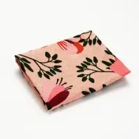 Набор с крем-мёдом, чаем и полотенцем в коробке "Весеннего настроения"