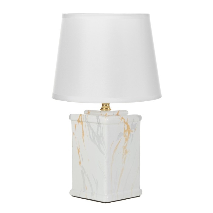 Настольная лампа Настольная лампа "Лианн" Е14 40Вт белый 18,8х17,8х30,5 см RISALUX