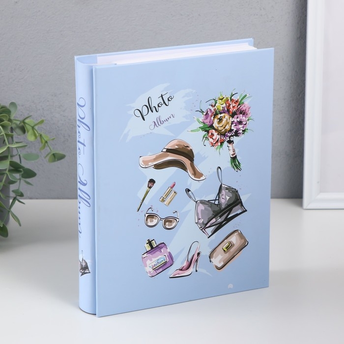 Фотоальбом на 200 фото 10х15 см Фотоальбом на 200 фото 10х15 см "Женские аксессуары" в коробке МИКС 5х20,5х26,5 см