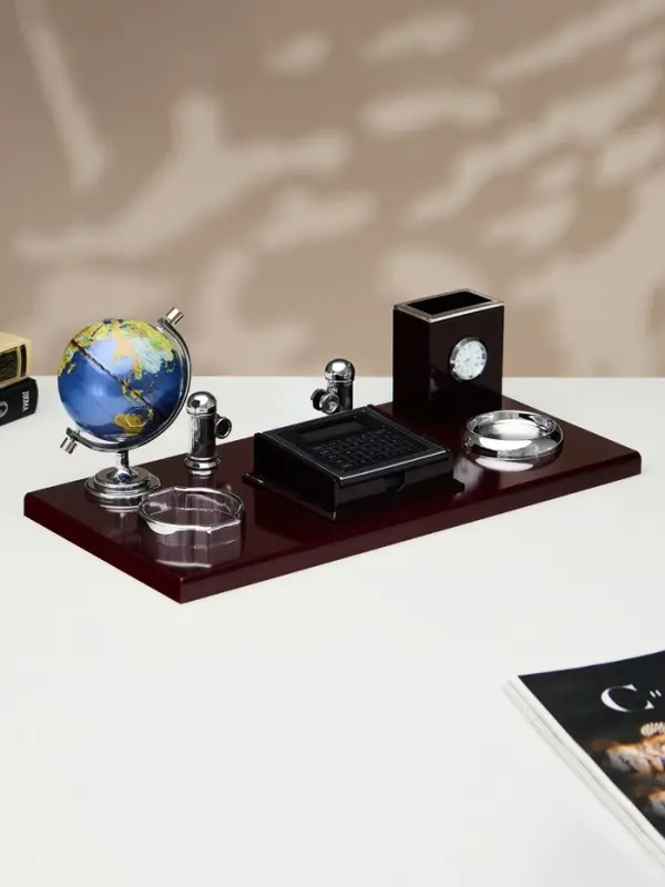 Набор настольный 7 в 1 (блок для бумаг, подставка для печати, мелочей, карандашница, часы, визитница, глобус)