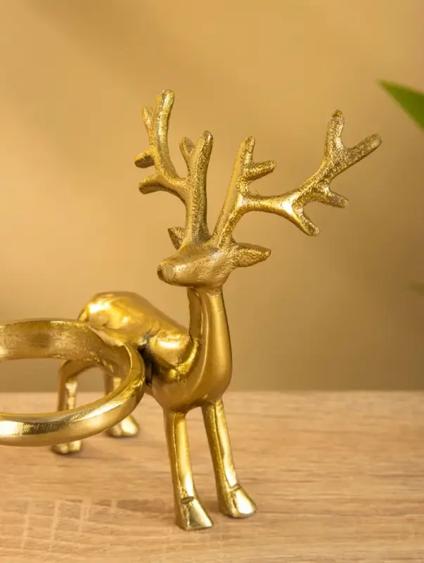 Подсвечник на 3 свечи «Оленята», 29×8×13 см, алюминий Подсвечник на 3 свечи «Оленята», 29×8×13 см, алюминий