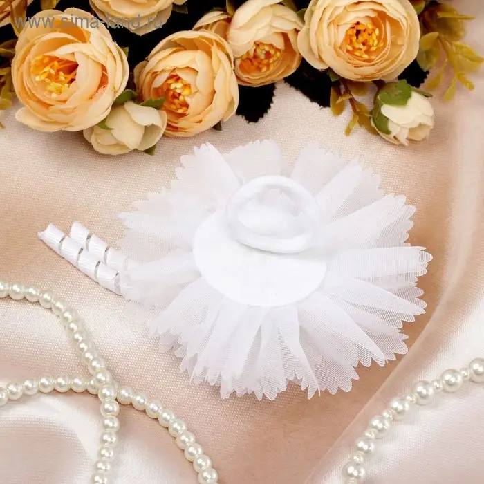 Резинка для волос бант "Школьница" резные концы с завитками, d-9 см, белый