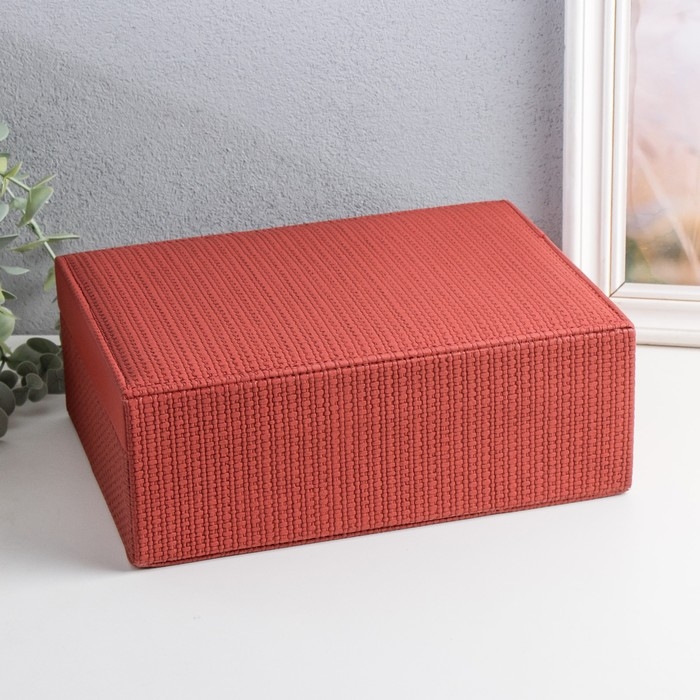 Шкатулка кожзам для украшений  Шкатулка кожзам для украшений "Кейс. Текстура" бордовая 24х17,5х9,5 см