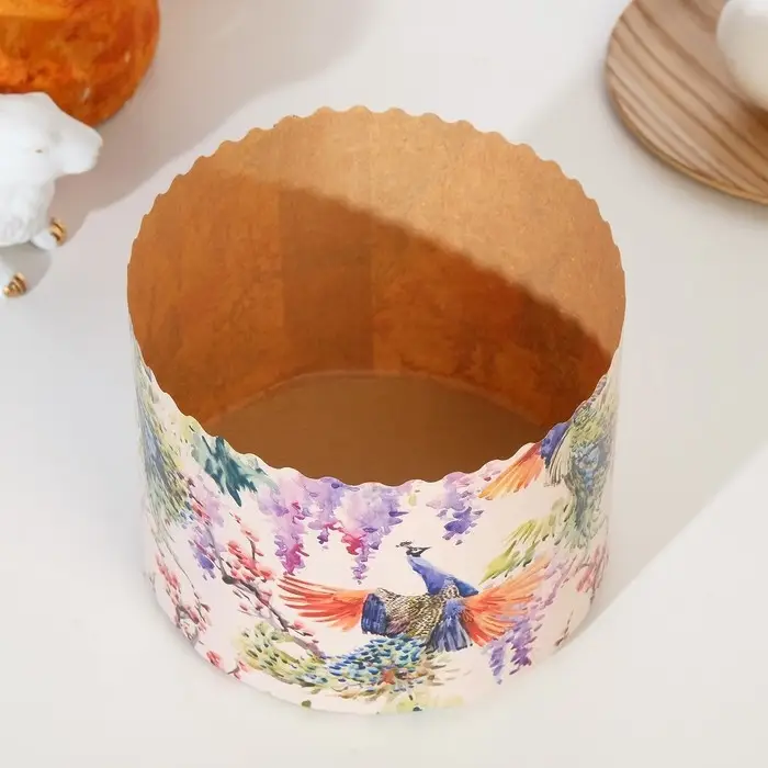 Форма бумажная для кулича Форма бумажная для кулича "Павлины" 134 x 100 мм ( фасовка 1400 шт)