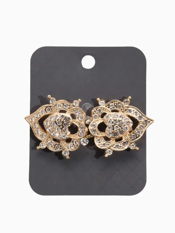 Зажим для кардигана Зажим для кардигана "Ажур", кокошник, цвет белый в золоте