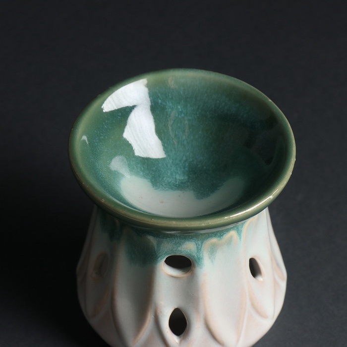 Аромалампа керамика Аромалампа керамика "Длинный лист" зеленый 8,5х8,5х9,7 см