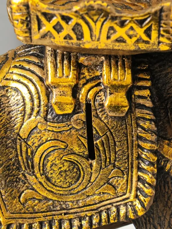 Копилка для денег &laquo;Слон счастья&raquo;, гипс под золото, 27&times;30&times;19 см