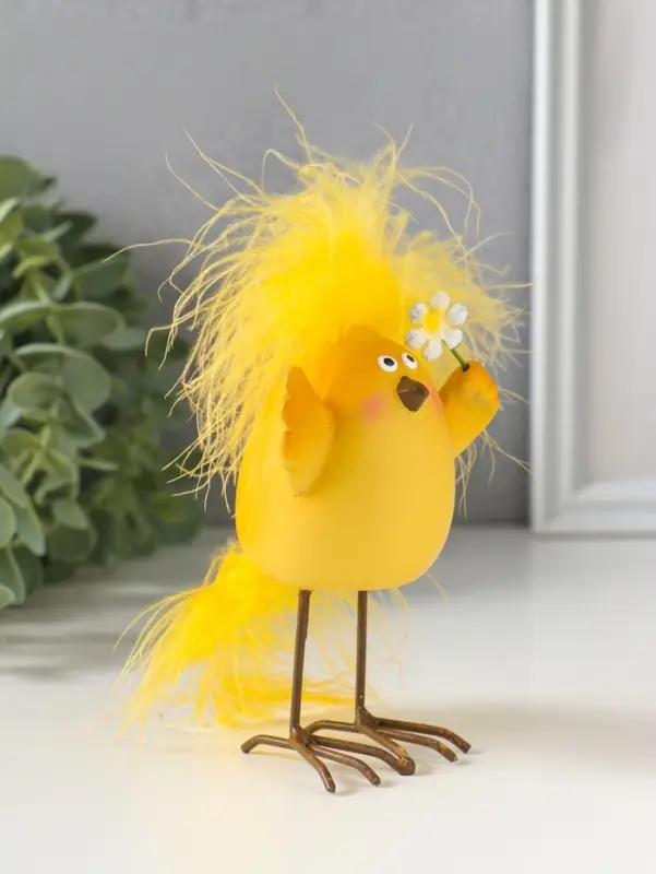 Сувенир полистоун "Цыплёнок с хохолком, с цветочком" 6,5х5х11,5 см