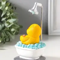 Сувенир полистоун лак "Жёлтый утёнок принимает ванну" 8,3х6,8х16 см