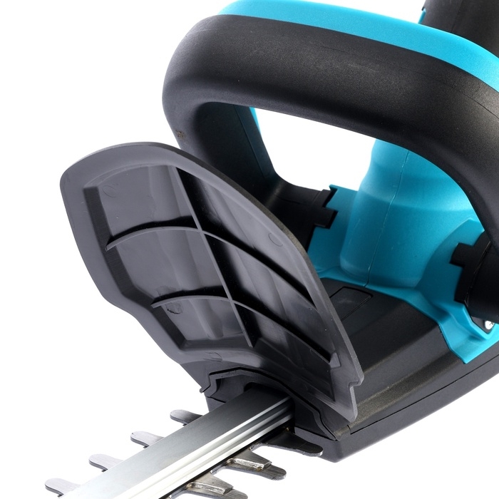 Кусторез аккумуляторный ТУНДРА, 21 В, 3 Ач, Li-ion, длина лезвия 500 мм, ширина 68 мм Кусторез аккумуляторный ТУНДРА, 21 В, 3 Ач, Li-ion, длина лезвия 500 мм, ширина 68 мм