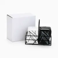 Солонка и перечница &laquo;Линии&raquo;, 100 мл