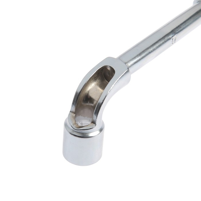 Ключ торцевой Г-образный ТУНДРА, 17 мм Ключ торцевой Г-образный ТУНДРА, 17 мм