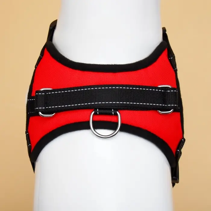 Шлейка К7, размер М, ОГ 52-66 см, вес 9.5-17.5 кг, мягкая, светоотражающая, красная