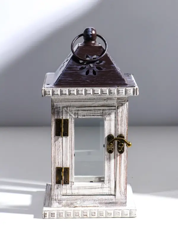 Деревянный подсвечник-фонарь на 1 свечу &laquo;Состаренный&raquo;, белый, 12.5&times;12.5&times;25 см