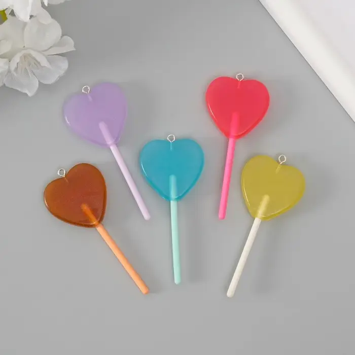 Подвеска для творчества акрил "Леденец. Сердечко" МИКС 7х3 см