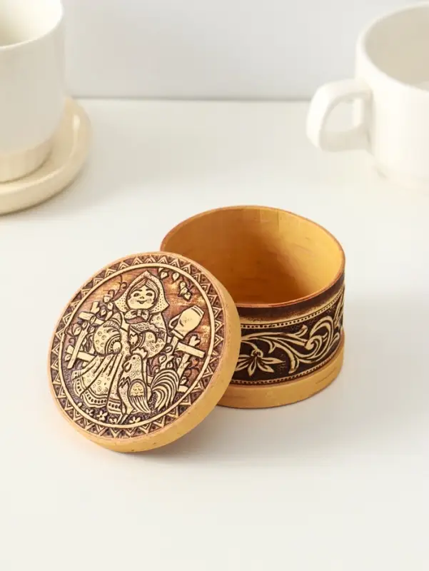 Шкатулка круглая "Машенька", 8,5х5см, береста