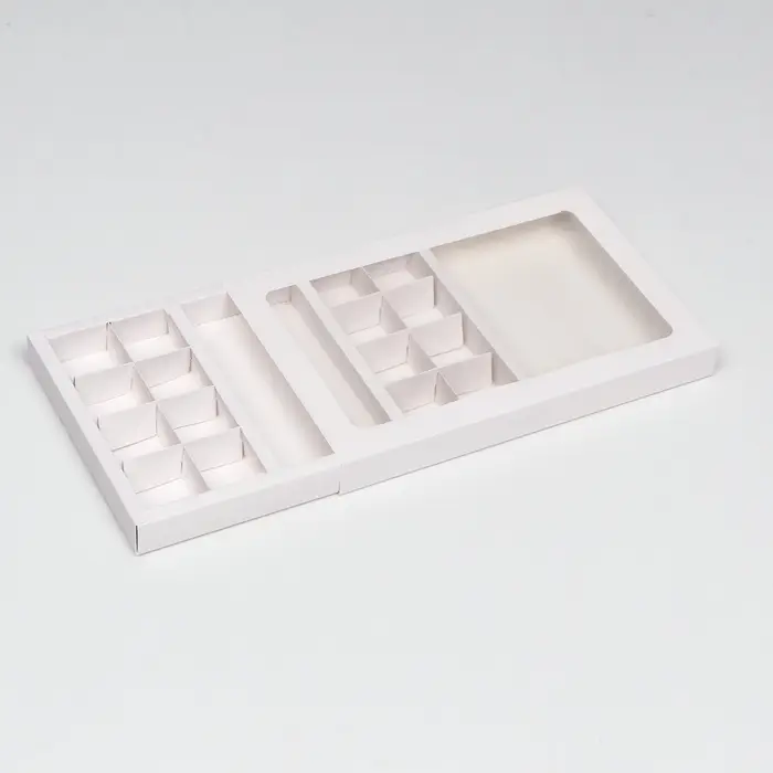 Коробка для 8 + 8 конфет + шоколад, с окном, белая 30&times;19.5&times;3 см