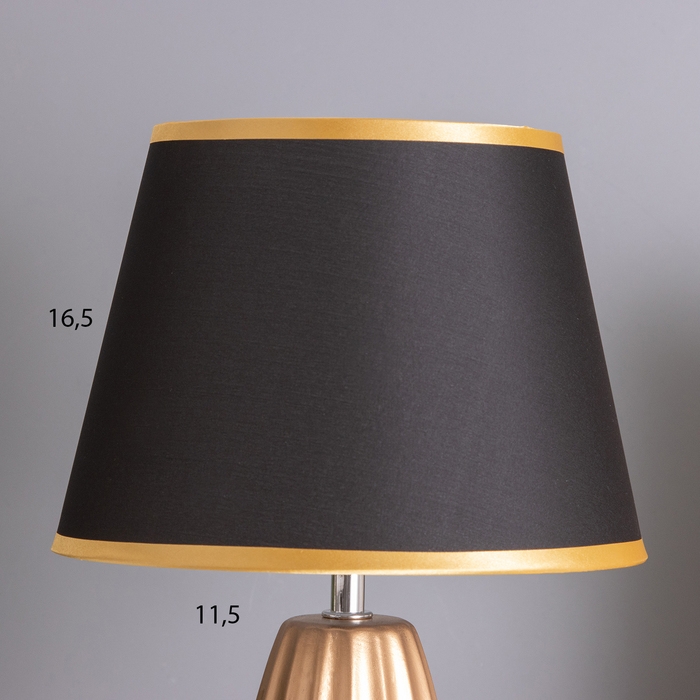 Лампа настольная Лампа настольная "Анеле" 1х40Вт Е14 черный/золото 22х22х38см