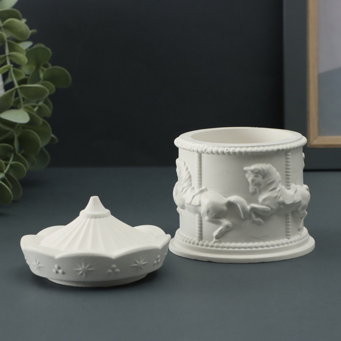 Шкатулка с крышкой "Карусель" 10х8см, белая