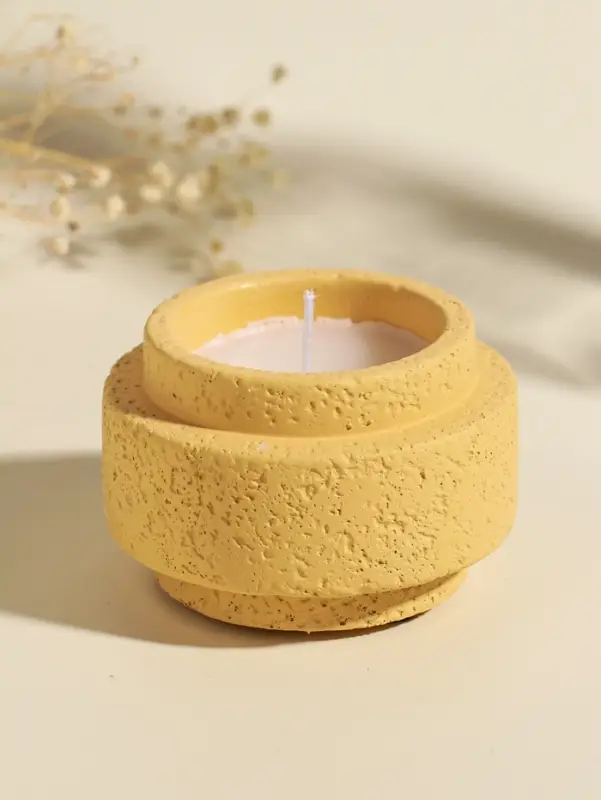 Свеча в подсвечнике вулканическом &laquo;Цилиндры&raquo;, жёлтая, 8.1&times;8.1&times;5.4 см