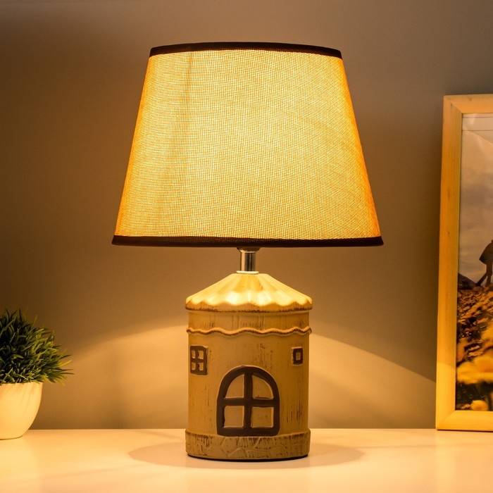 Настольная лампа  Настольная лампа "Мейзон" E14 40Вт коричневый 22,5х22,5х33,5 см RISALUX