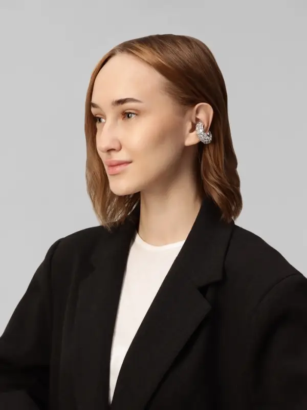 Серьга кафф &laquo;Бублик&raquo;, крупные стразы, белые в серебре