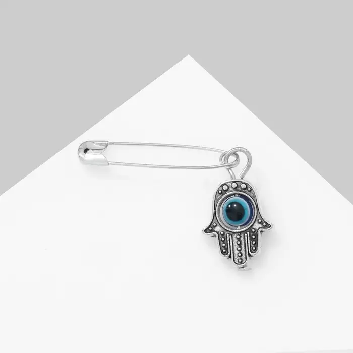 Булавка-оберег «Рука счастья», 2 см, синяя в серебре