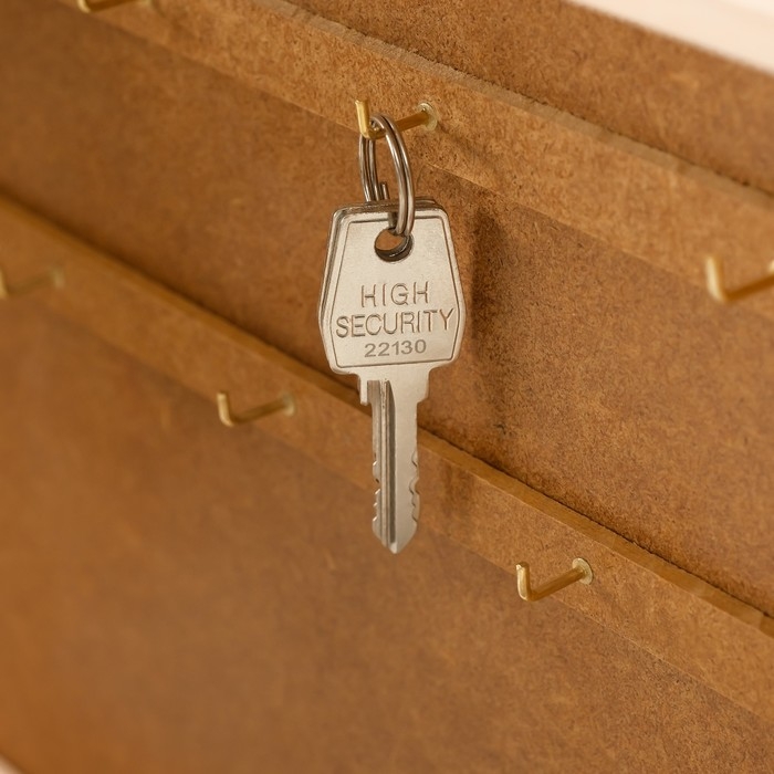 Ключница Ключница "Маяк" молочный дуб 26х31 см