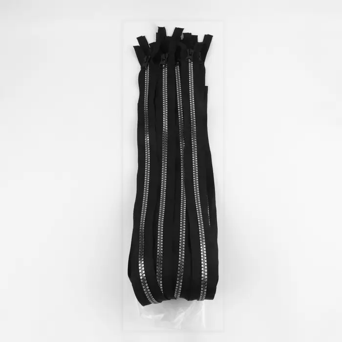 Молния «Трактор», №8, разъёмная, замок автомат, 60 см, чёрная Молния «Трактор», №8, разъёмная, замок автомат, 60 см, чёрная