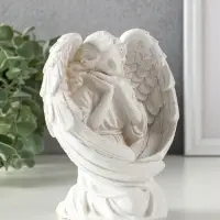 Сувенир полистоун "Девушка-ангел - обниму тебя крыльями" белый 12,5х9х15 см