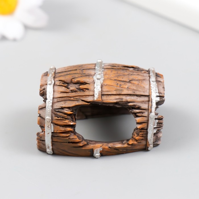 Фигурка для флорариума полистоун  Фигурка для флорариума полистоун "Разбитая бочка" 5х3,5х3 см