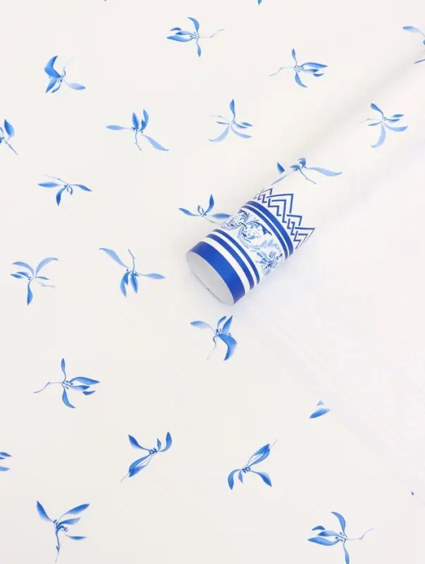 Пленка для цветов и букетов &laquo;Эскиз&raquo;, белая с голубым, 57&times;57 см