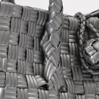 Сумка плетёная пластиковая, 23&times;11&times;30 см, серебристая