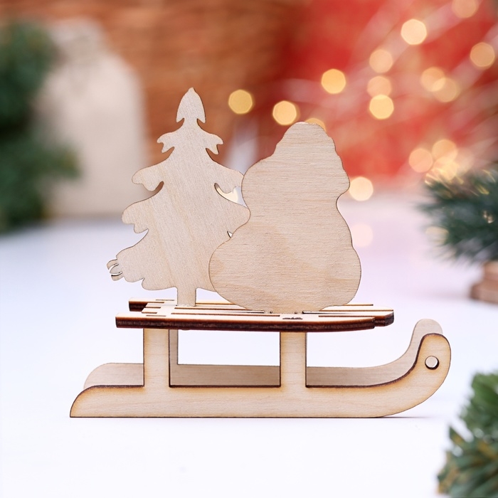 Сувенир санки Сувенир санки "Змея с ёлочкой", вид 1, 10,5 х 4,7 х 7,8 см