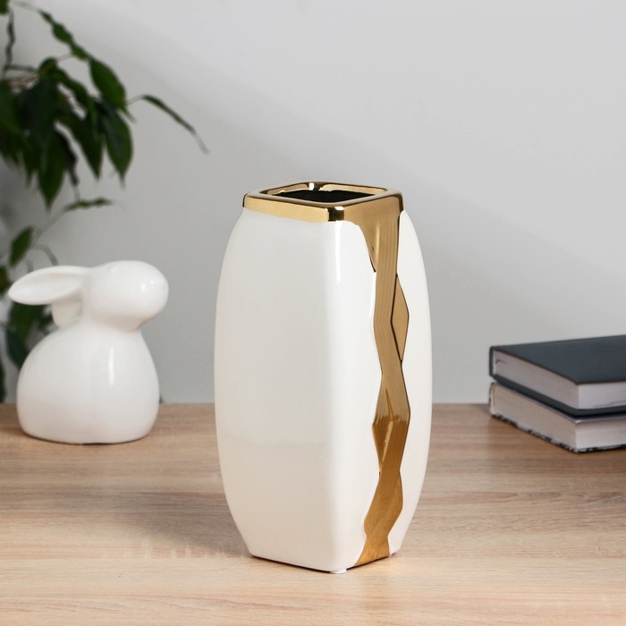 Керамическая ваза декоративная настольная «Эстер», для цветов, сухоцветов, 22 см, белый Керамическая ваза декоративная настольная «Эстер», для цветов, сухоцветов, 22 см, белый