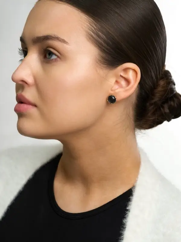 Серьги пусеты 12 пар One year, сердцем к сердцу, цветные в золоте