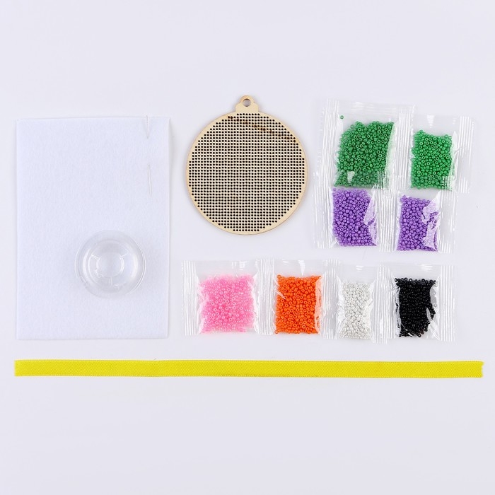 Вышивка бисером на деревянной подвеске на новый год «Дракоша», новогодний набор для творчества Вышивка бисером на деревянной подвеске на новый год «Дракоша», новогодний набор для творчества