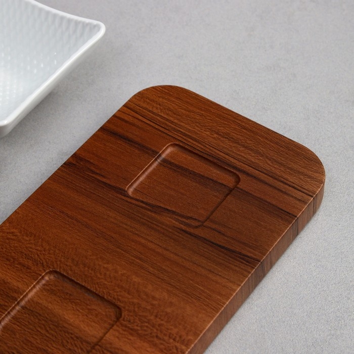 Блюдо «Орхидея», фарфор, Иран Блюдо «Орхидея», фарфор, Иран