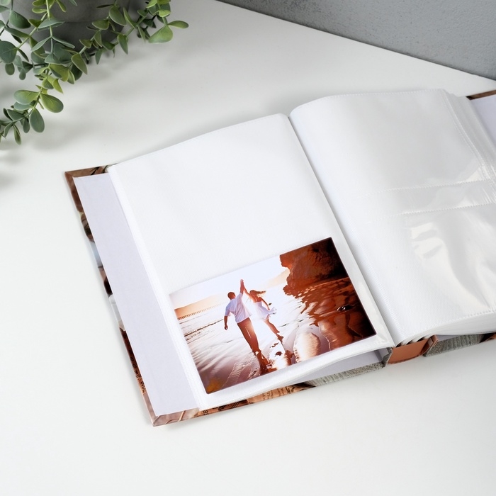 Фотоальбом на 200 фото 10х15 см "Букет в газете" в коробке 25,8х21х5 см