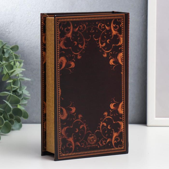 Сейф-книга дерево, кожзам Сейф-книга дерево, кожзам "Ястреб. Wild nature" 21х13х5 см