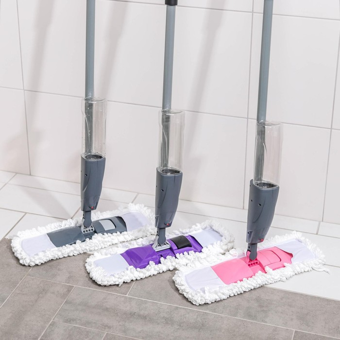 Швабра для мытья пола с распылителем Доляна, насадка из микрофибры 40×10 см, металлическая ручка 124 см, цвет МИКС Швабра для мытья пола с распылителем Доляна, насадка из микрофибры 40×10 см, металлическая ручка 124 см, цвет МИКС