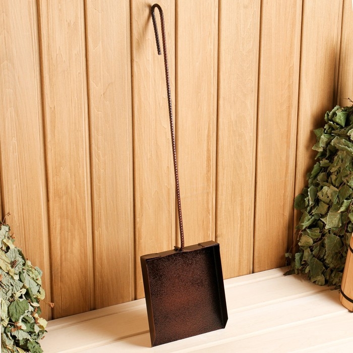 Совок для золы 135х170 мм, длина 650 мм Совок для золы 135х170 мм, длина 650 мм