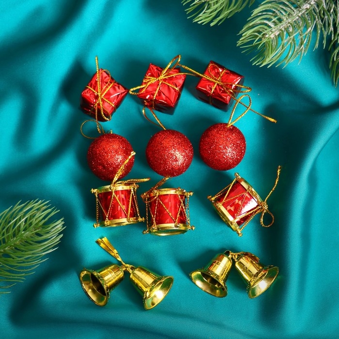 Набор украшений пластик 11 шт Набор украшений пластик 11 шт "Лавра" (3 подарка, 2 колокол, 3 шара, 3 барабана) микс