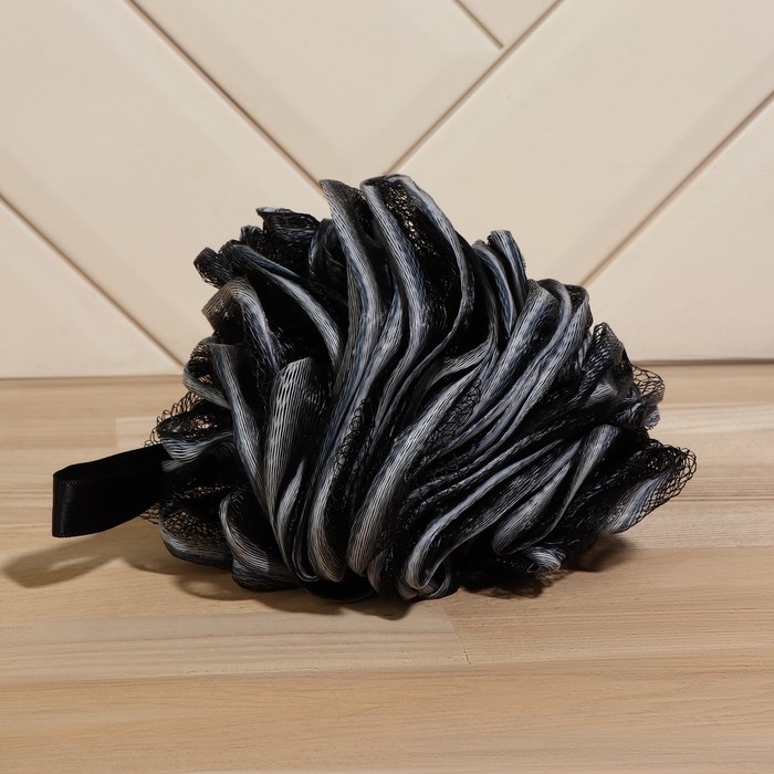 Набор банный, в косметичке, 2 предмета (мочалка, бутылочка 150 мл), цвет чёрный Набор банный, в косметичке, 2 предмета (мочалка, бутылочка 150 мл), цвет чёрный