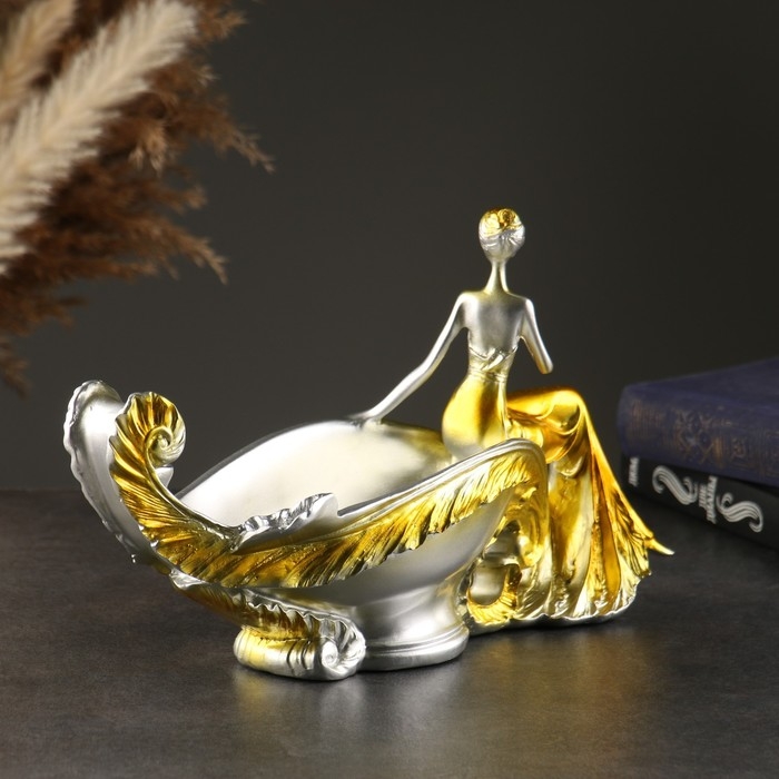 Подставка для бутылки  Подставка для бутылки "Девушка в кресле" 28*19см