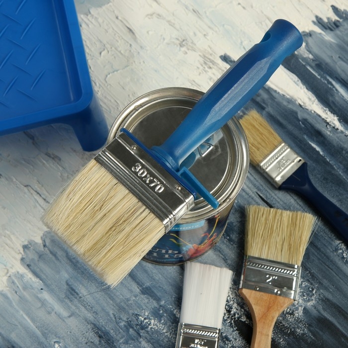 Кисть-макловица ТУНДРА, смешанная щетина, пластиковая рукоятка, 30х70 мм Кисть-макловица ТУНДРА, смешанная щетина, пластиковая рукоятка, 30х70 мм