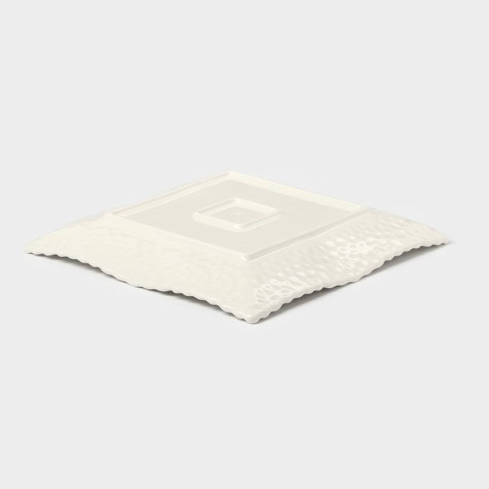 Тарелка керамическая пирожковая «Воздушность», d=24 см, цвет белый Тарелка керамическая пирожковая «Воздушность», d=24 см, цвет белый