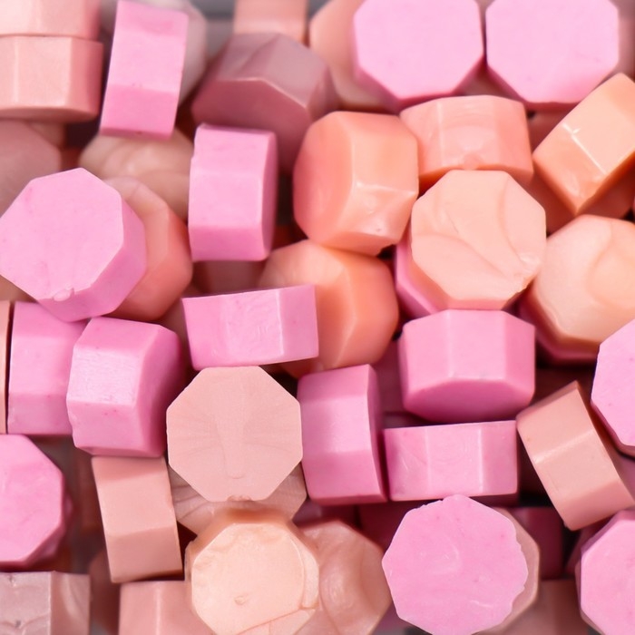 Сургуч в гранулах в коробочке Сургуч в гранулах в коробочке "Восьмигранник" палитра розового 35 гр 2,4х5,5х7 см